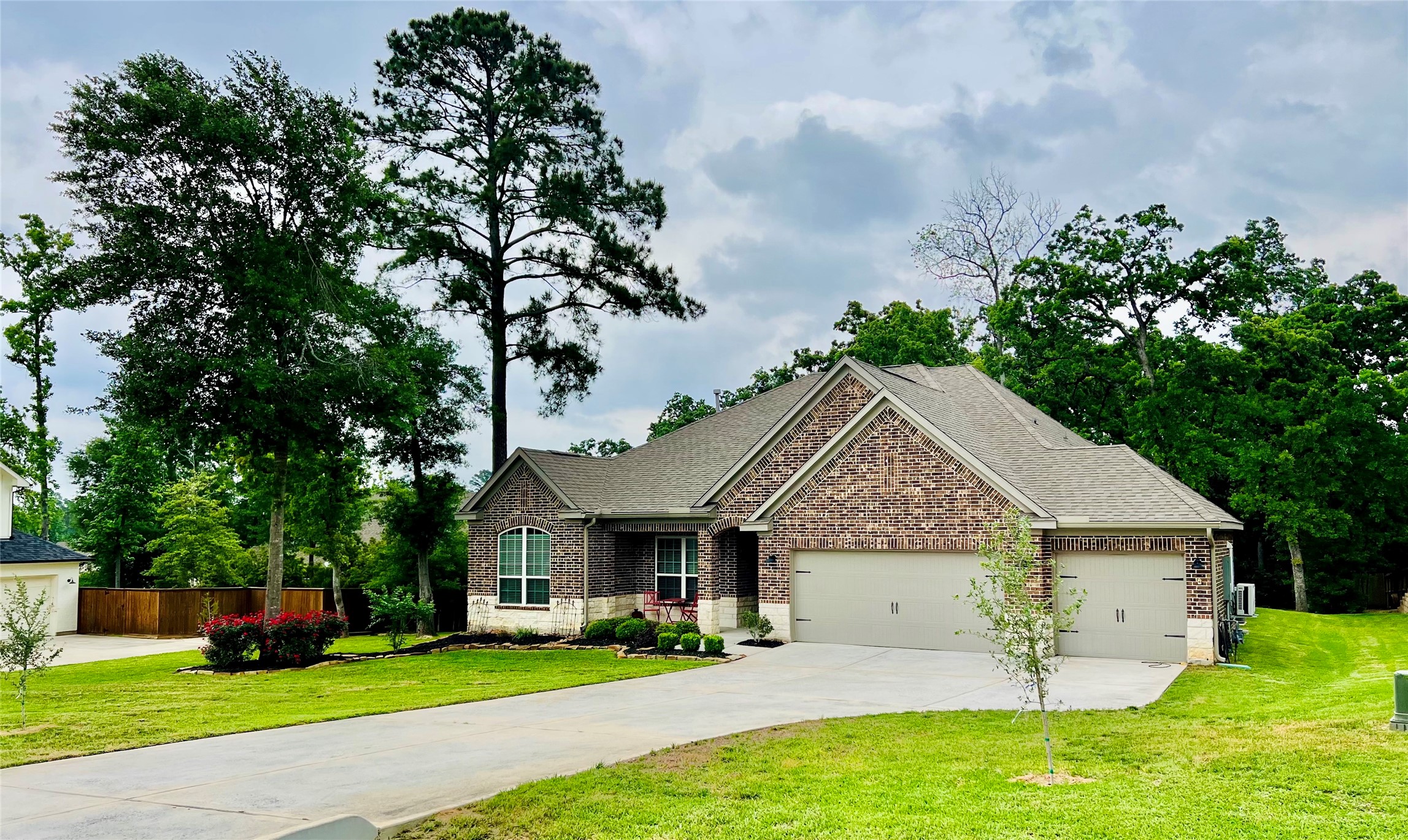 144 Magnolia Reserve Loop Magnolia TX 77354