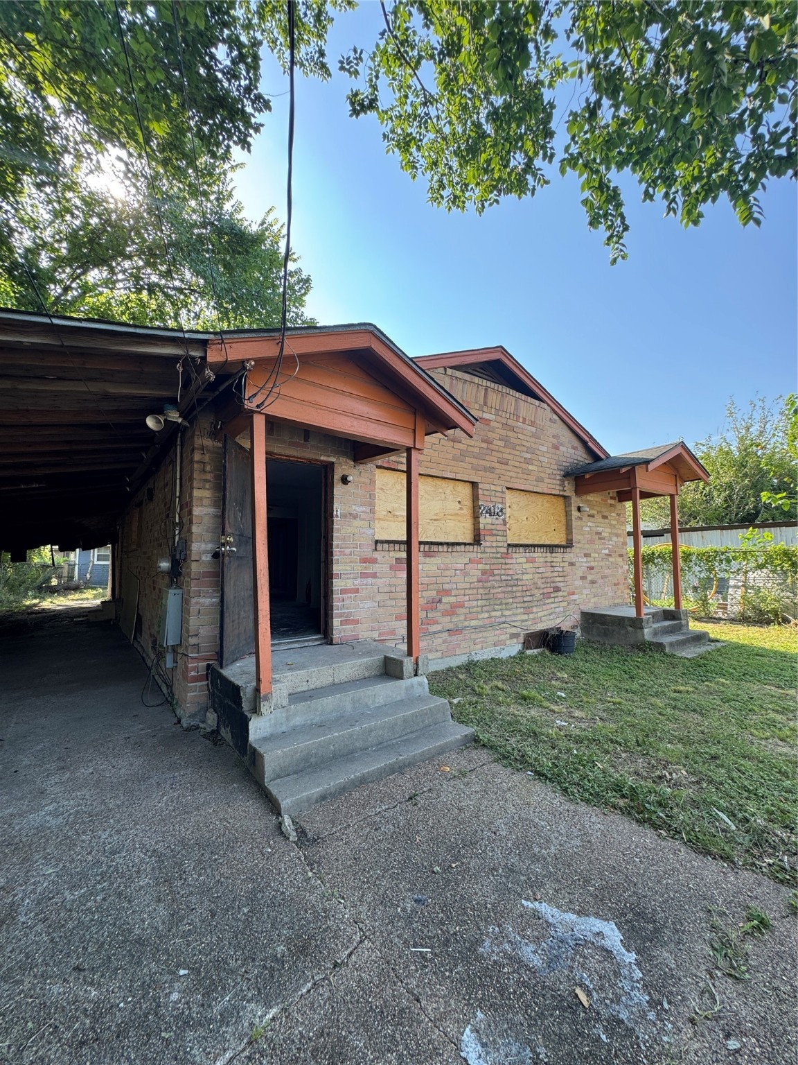 2413 Brewster Street Houston TX 77026