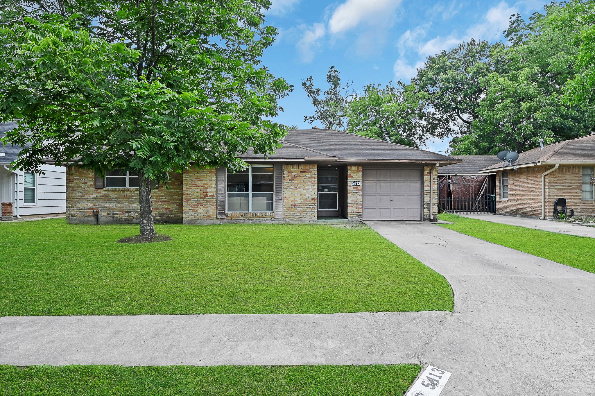 5413 De Lange Lane Houston TX 77092