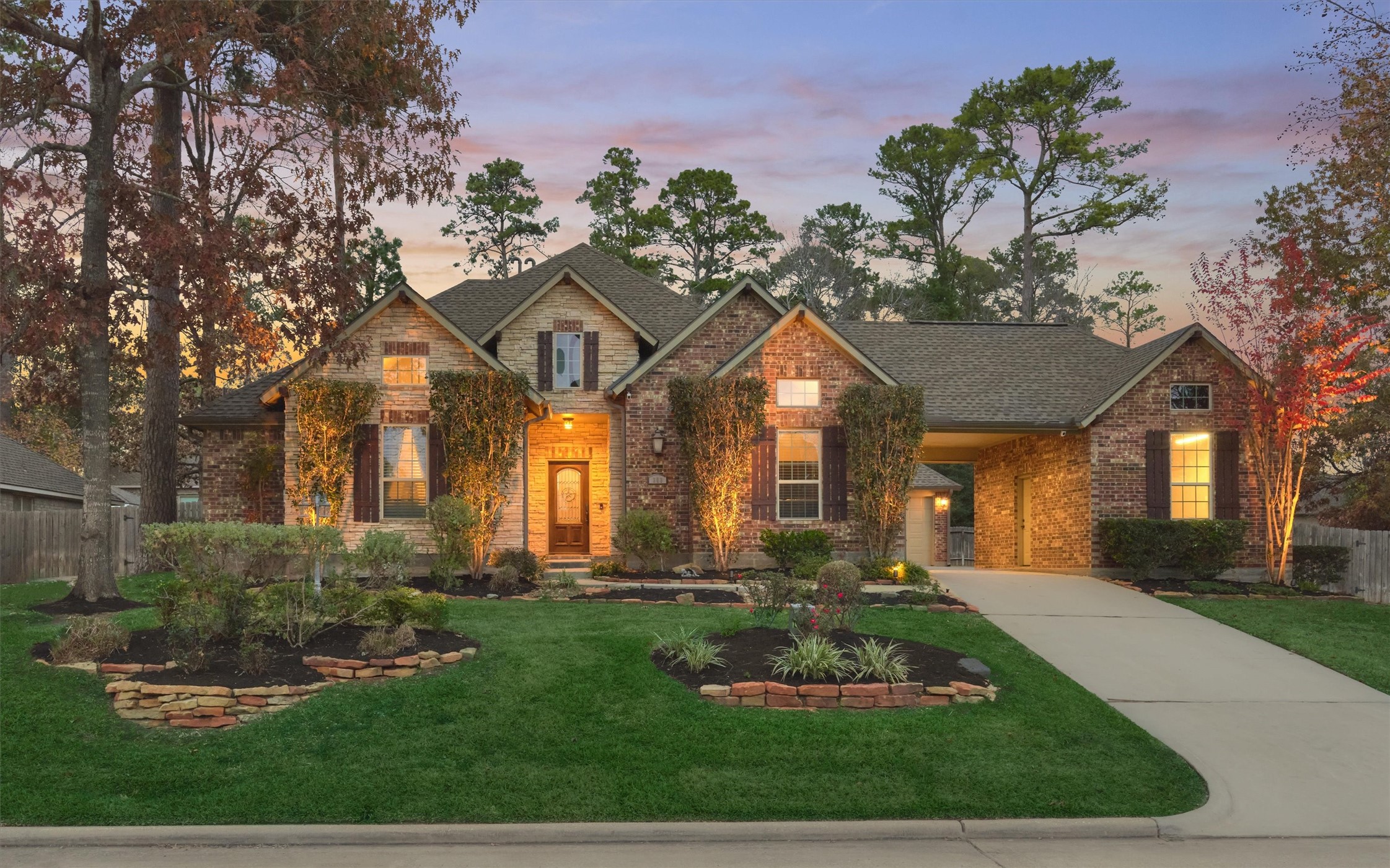 303 Woodside Lane Montgomery TX 77356