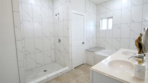 1189 County Road 5100 Cleveland TX 77327