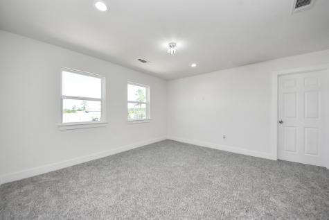 1189 County Road 5100 Cleveland TX 77327