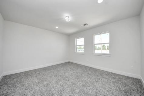 1189 County Road 5100 Cleveland TX 77327