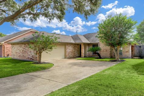 10830 E Idlewood Drive La Porte TX 77571