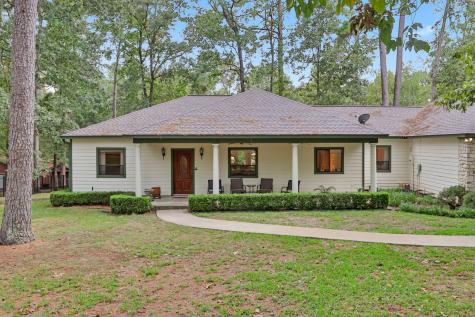 100 Kings Way Coldspring TX 77331