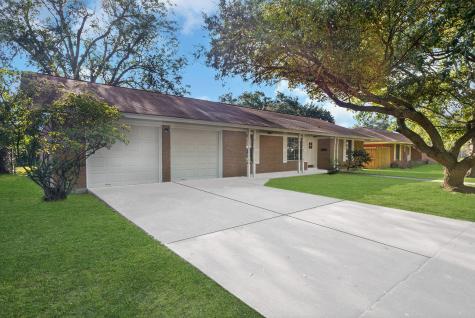 2103 Belvedere Drive Baytown TX 77520