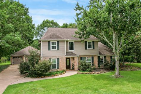 107 Charleston Street Friendswood TX 77546