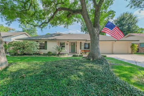 9635 Meadowglen Lane Houston TX 77063