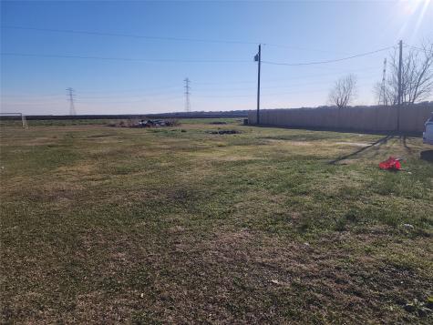 42 Country Oaks Street Brazoria TX 77422