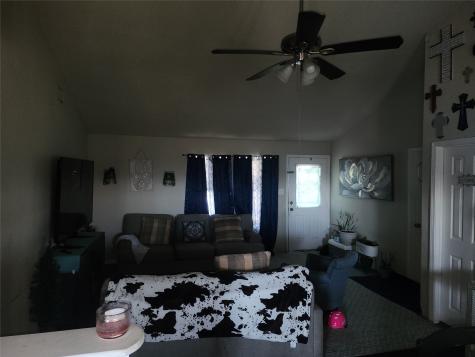 42 Country Oaks Street Brazoria TX 77422