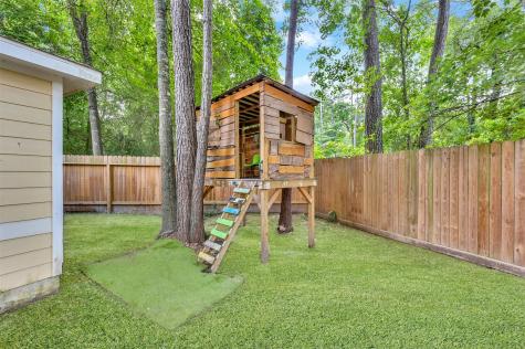 1310 Flamingo Street Conroe TX 77385