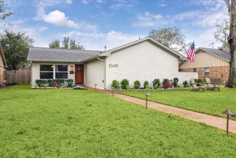 10419 Timberwood Drive Houston TX 77043