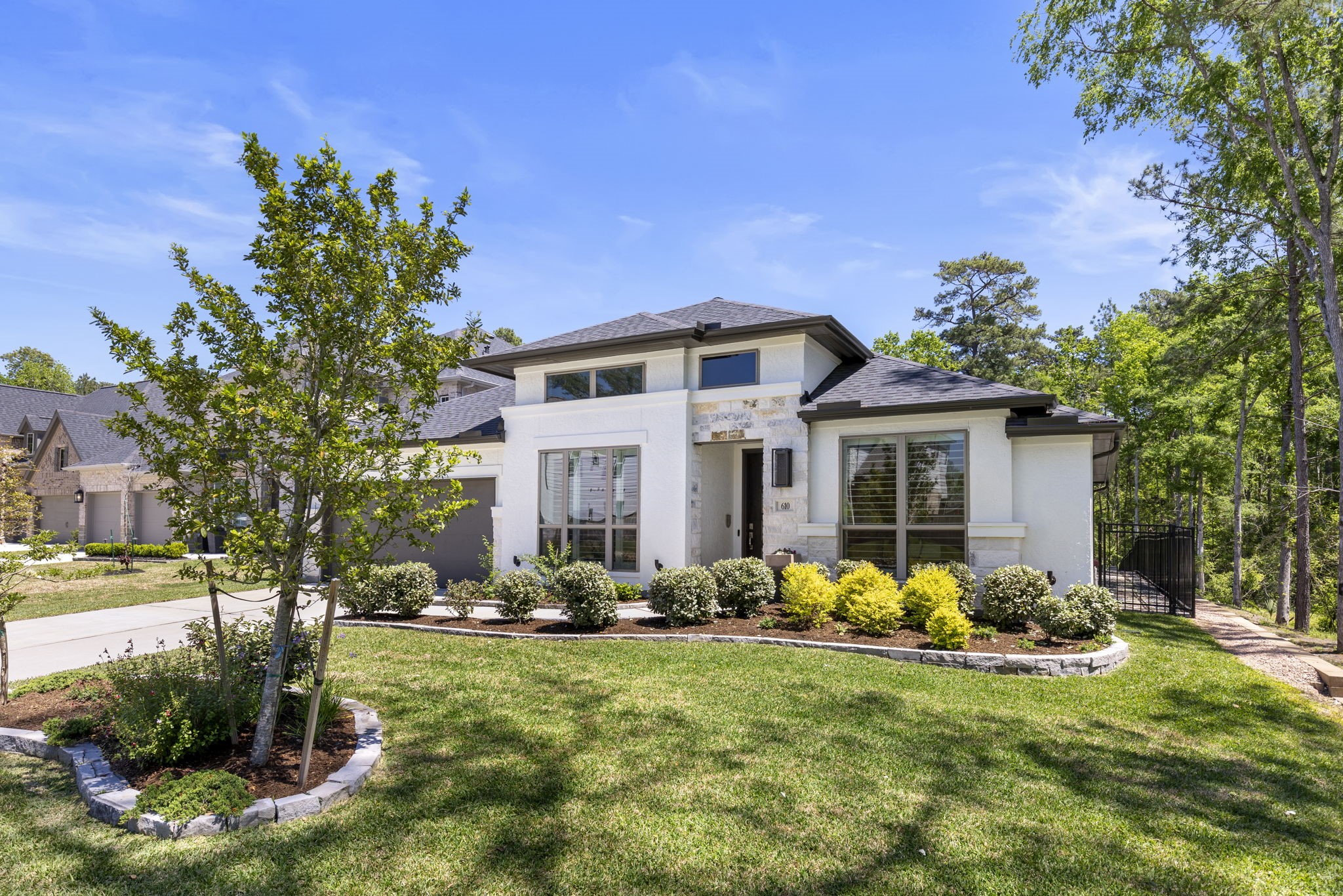 610 Bronze Bristol Street Montgomery TX 77316