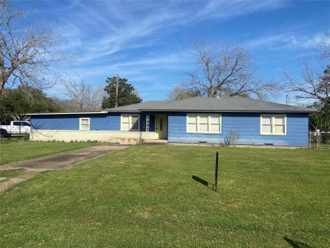224 Burford Street Columbus TX 78934
