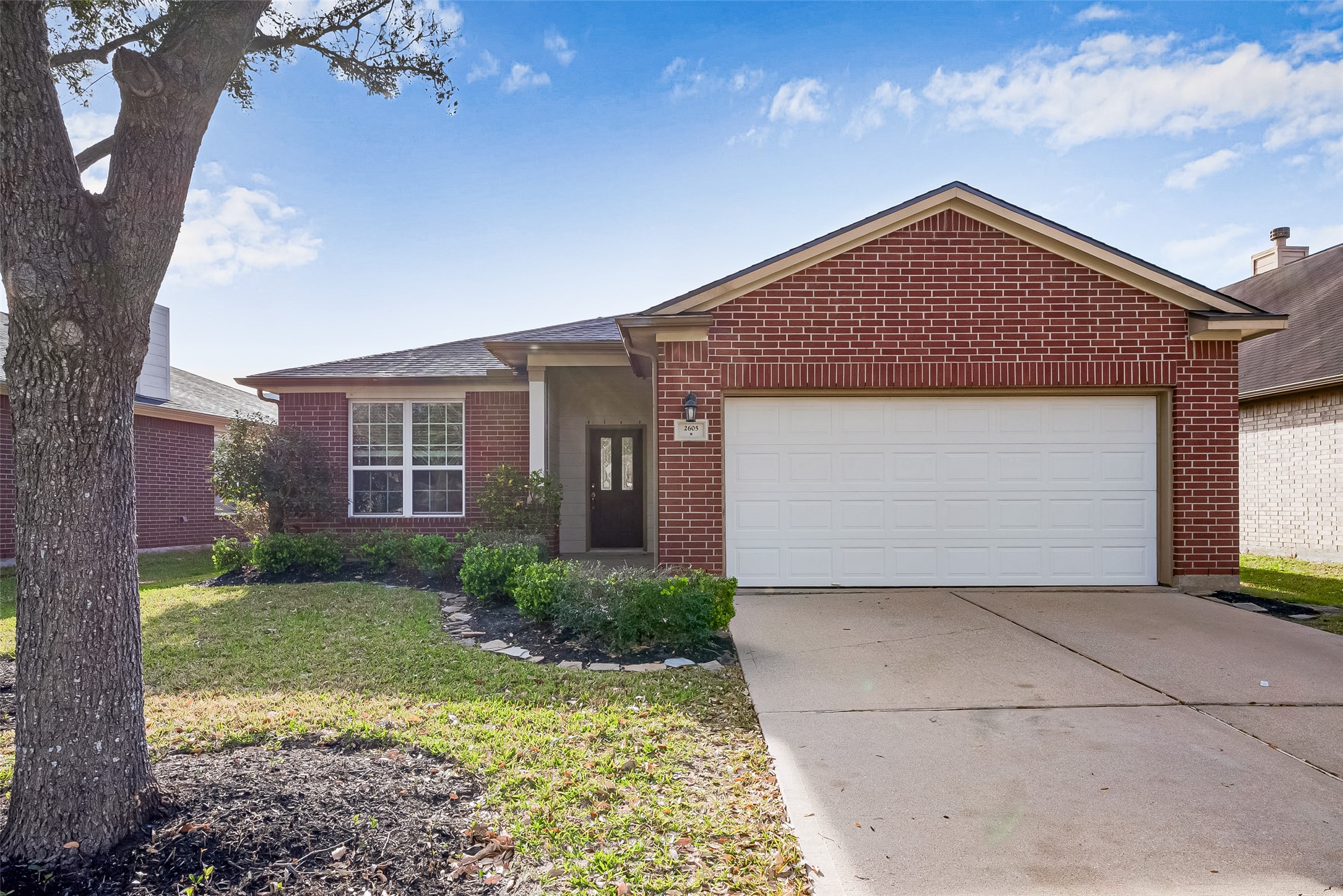 2605 Golden Creek Lane Pearland TX 77584