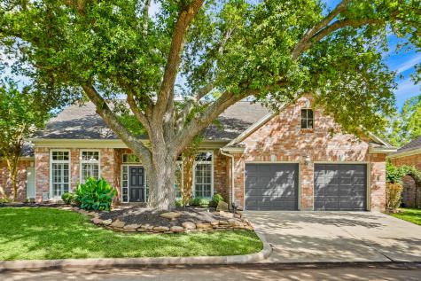 4642 Lake Village Drive Fulshear TX 77441