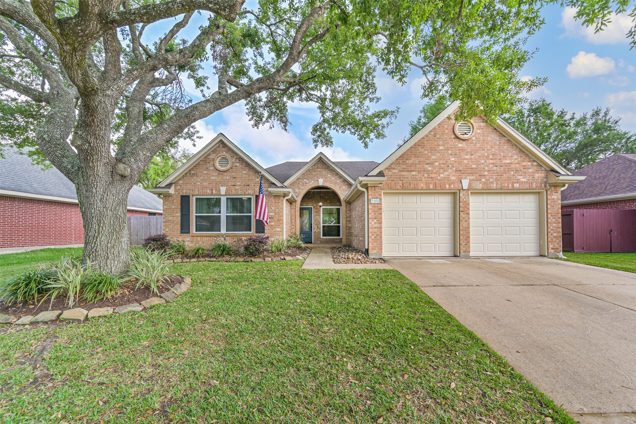 2101 Westminister Street Pearland TX 77581