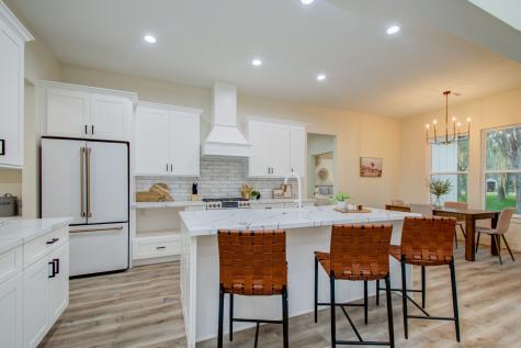 13 Atmore Lane West Columbia TX 77486