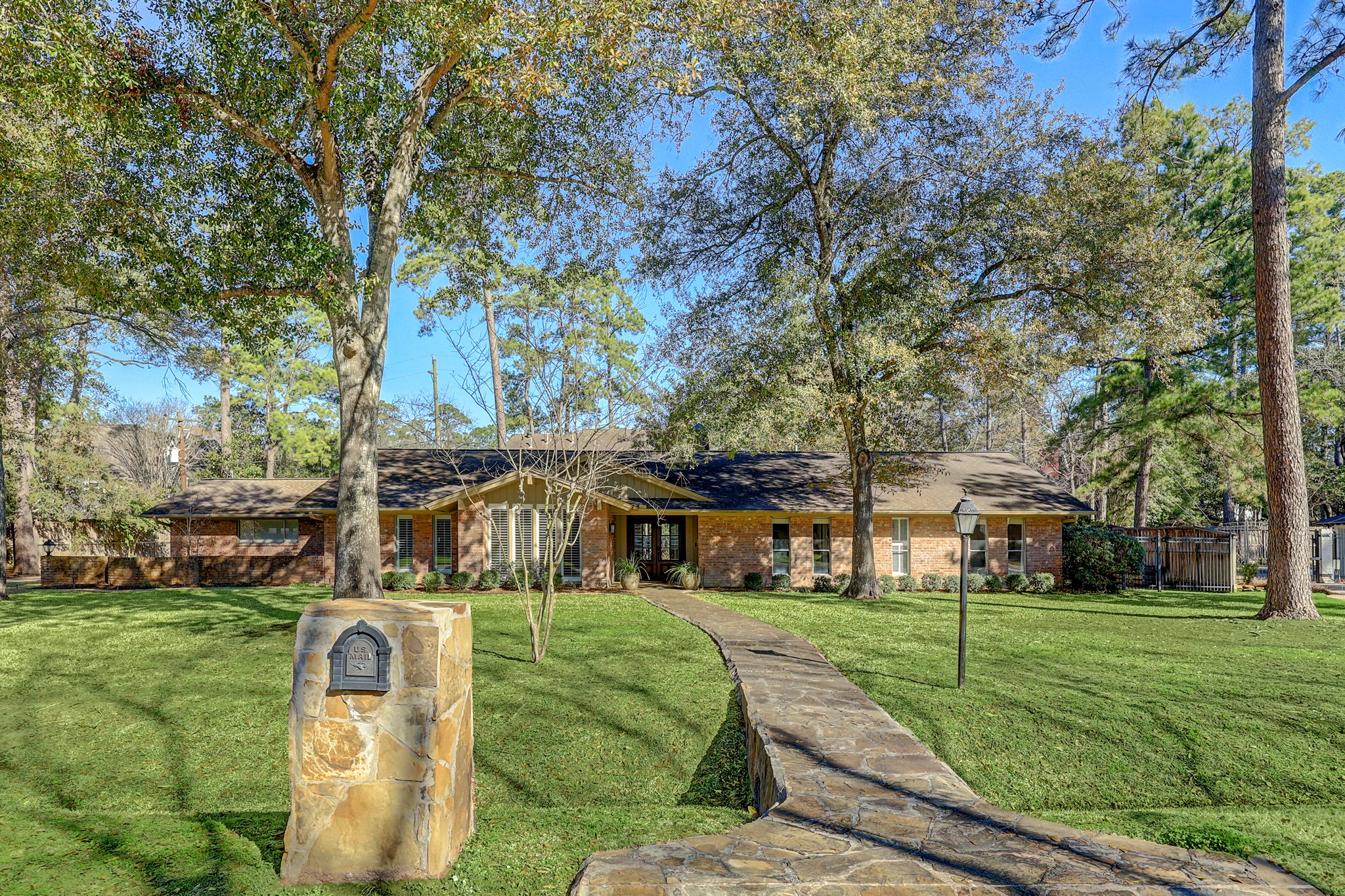 11926 Surrey Lane Houston TX 77024