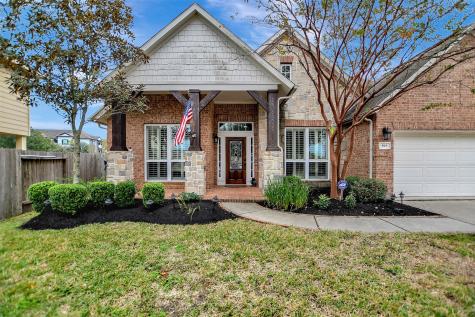 819 Harvard Pointe Drive League City TX 77573