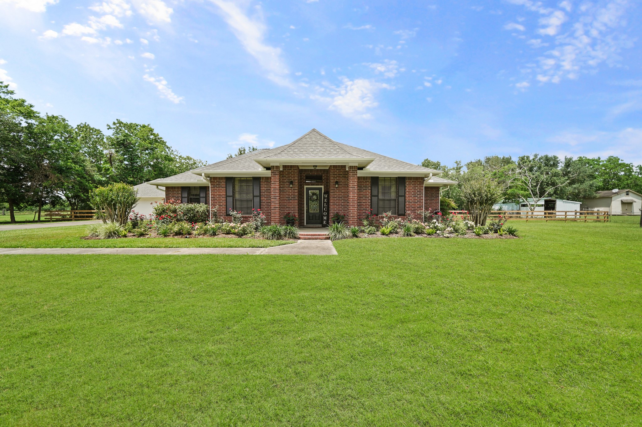 1037 County Road 147 Alvin TX 77511