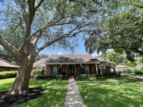 406 Forest Drive Lake Jackson TX 77566
