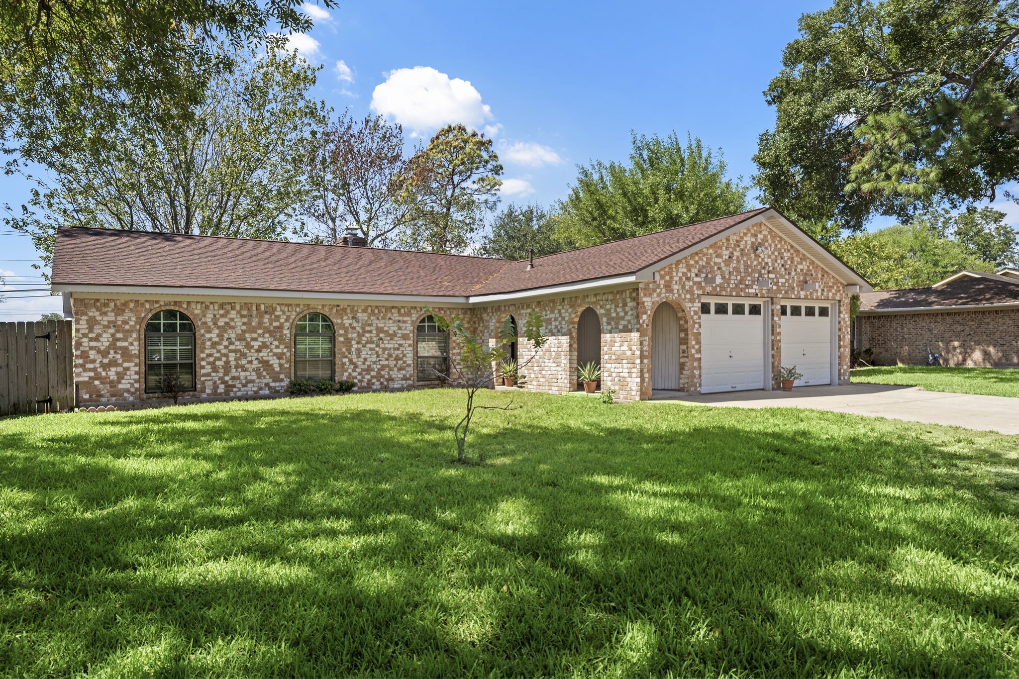 15934 La Avenida Drive Houston TX 77062