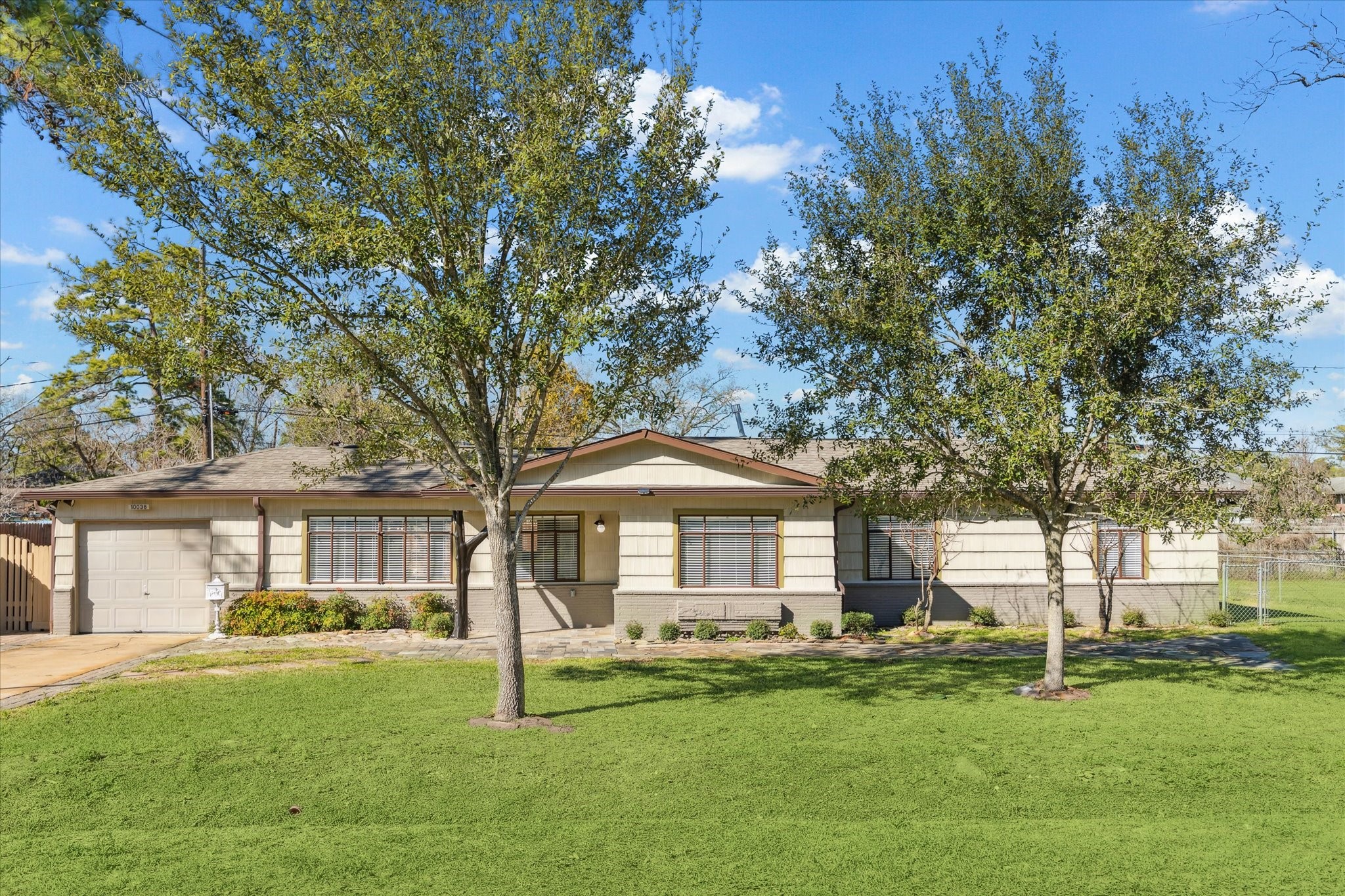 10038 Whiteside Lane Houston TX 77080