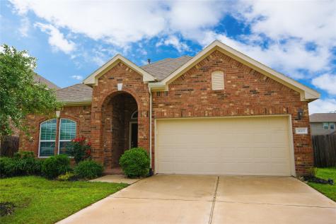 3005 Aguila Creek Court Dickinson TX 77539