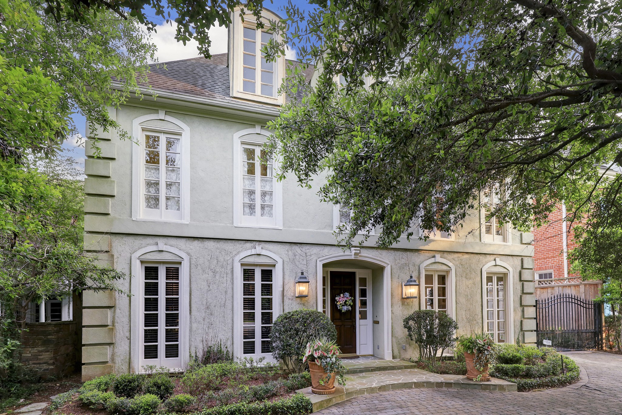 13 S West Oak Drive Houston TX 77056