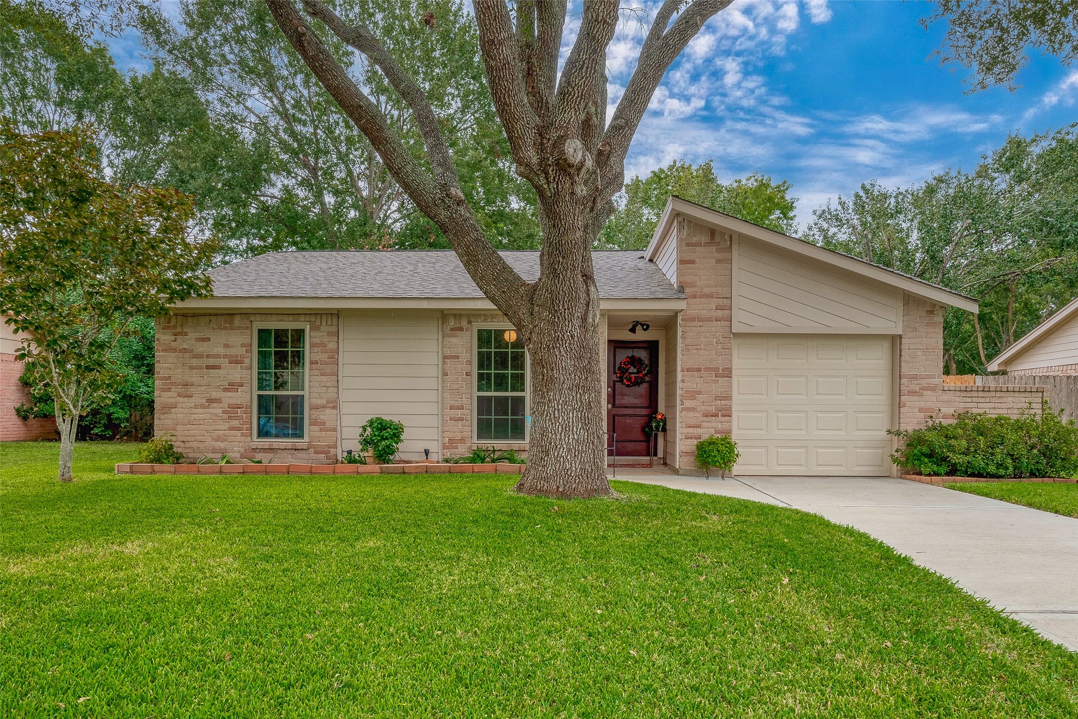 2727 Pheasant Creek Drive Sugar Land TX 77498