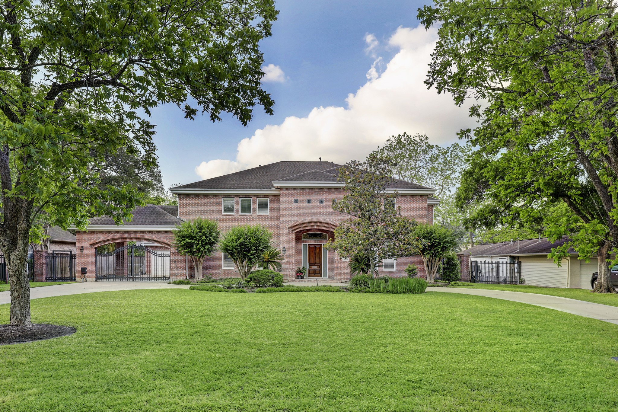 5308 Holly Street Bellaire TX 77401