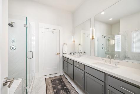 808 Woodcrest Drive A Houston TX 77018