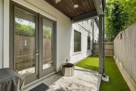 808 Woodcrest Drive A Houston TX 77018