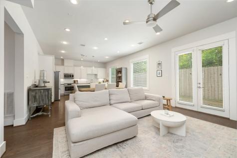 808 Woodcrest Drive A Houston TX 77018
