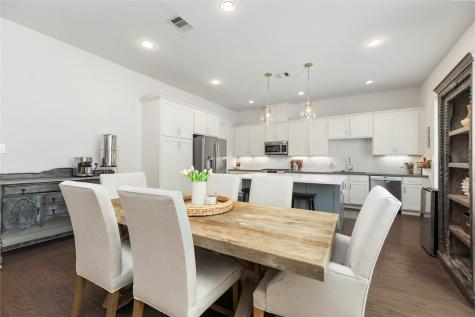 808 Woodcrest Drive A Houston TX 77018