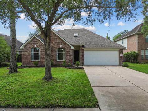 6718 Old Oaks Boulevard Pearland TX 77584