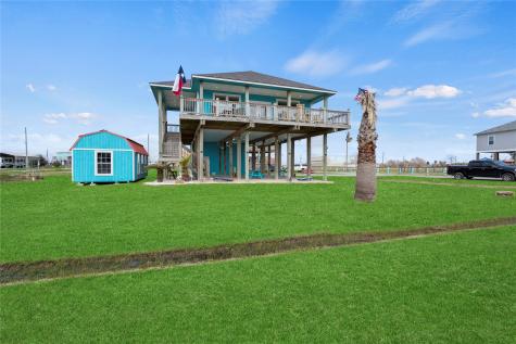 965 Gulf Shores Drive Crystal Beach TX 77650