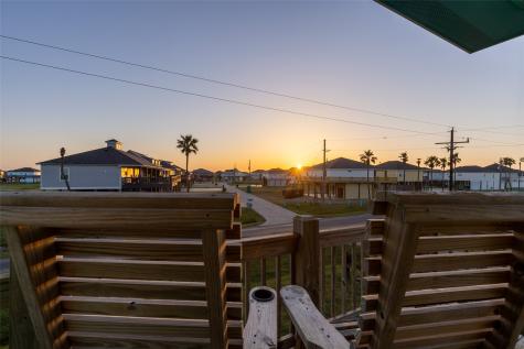 965 Gulf Shores Drive Crystal Beach TX 77650