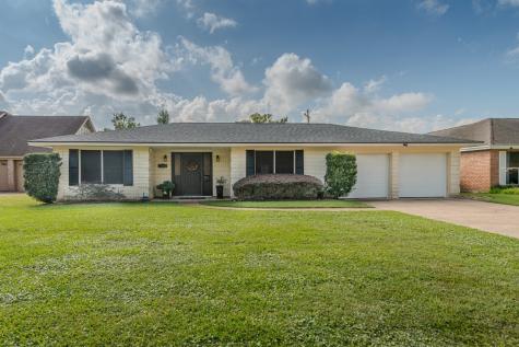 7555 Chelsea Place Beaumont TX 77706