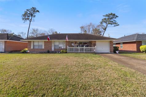 2806 Woodlawn Street Dickinson TX 77539