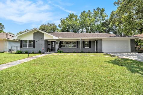 4621 Creekbend Drive Houston TX 77035