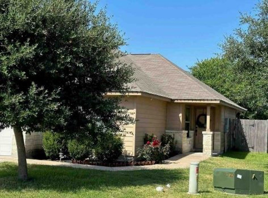 1305 Lantana Court Gonzales TX 78629
