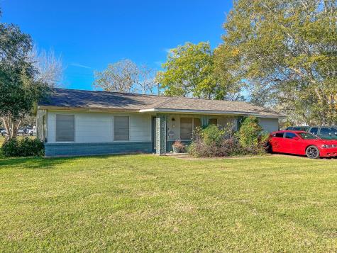 901 N Washington Street El Campo TX 77437