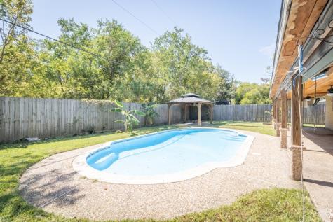 8009 College Avenue Texas City TX 77591