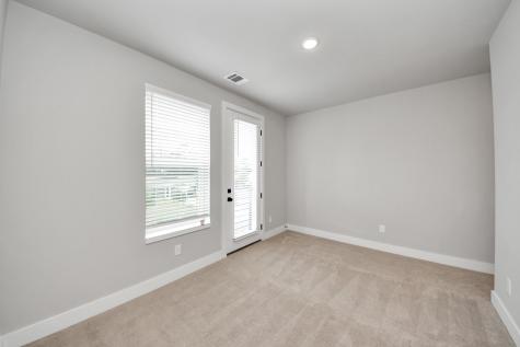 5811 Francis Oak Place Houston TX 77091