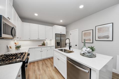 5811 Francis Oak Place Houston TX 77091