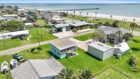 106 E Madison Avenue Port O Connor TX 77982