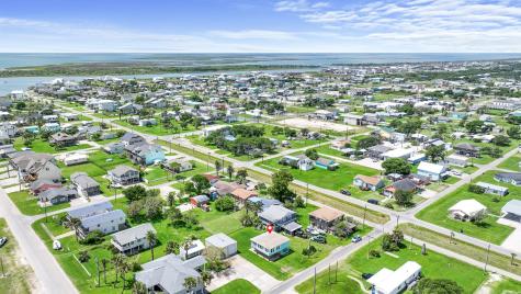 106 E Madison Avenue Port O Connor TX 77982