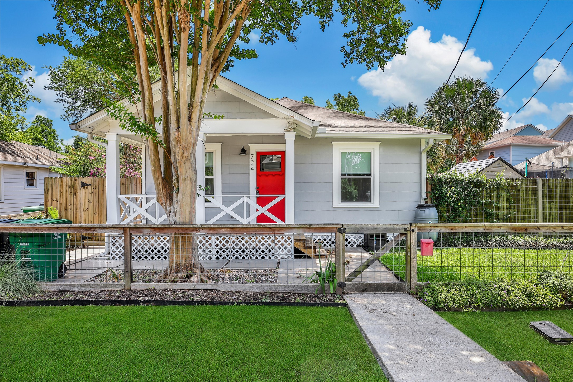 724 E 21st Street Houston TX 77008